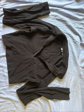 Zara black v neck long sleeve collared Ribbed Cropped Top